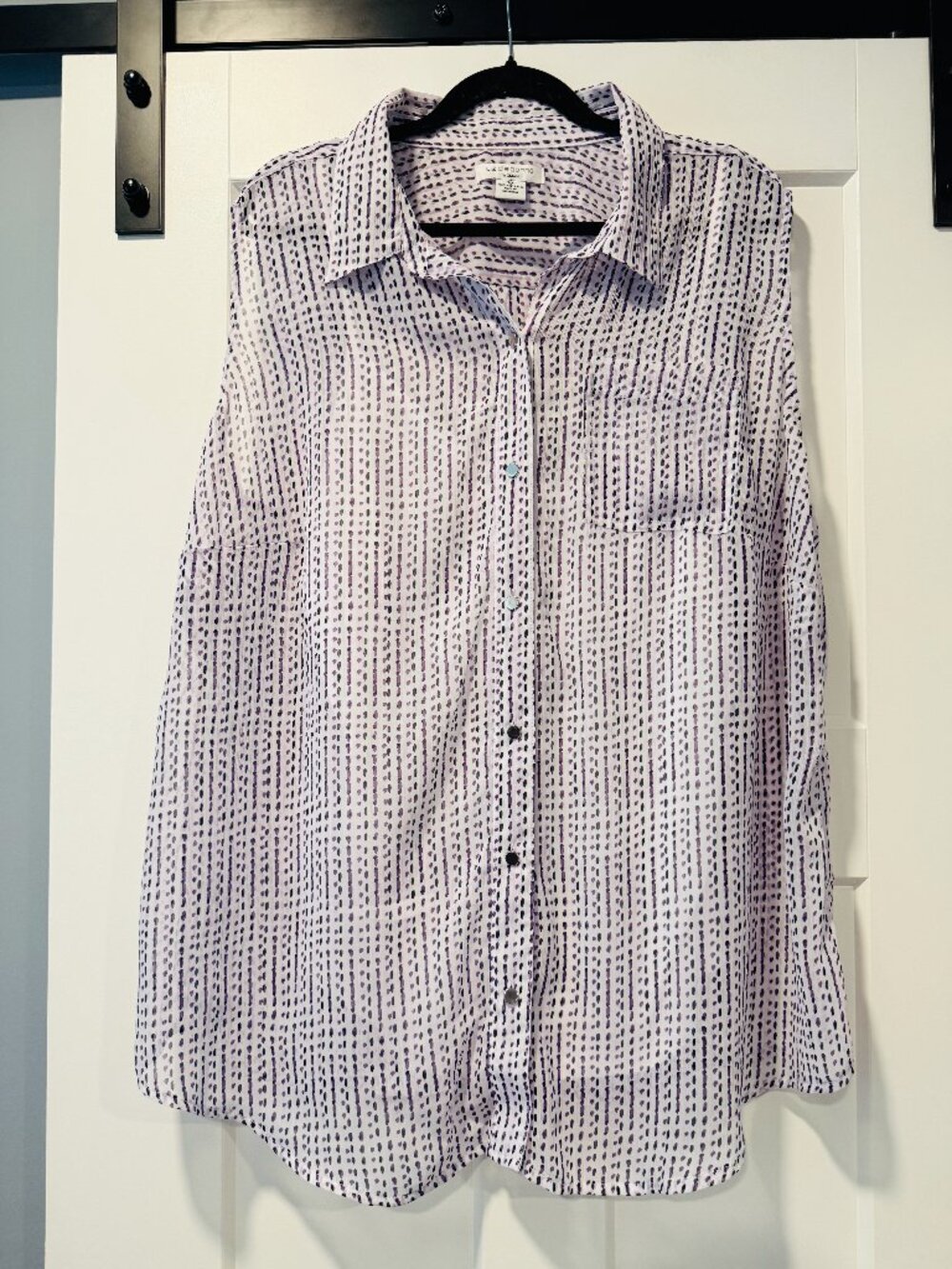Liz Claiborne Flowy Sleeveless Polyester White, Purple & Black Blouse w/ Cami